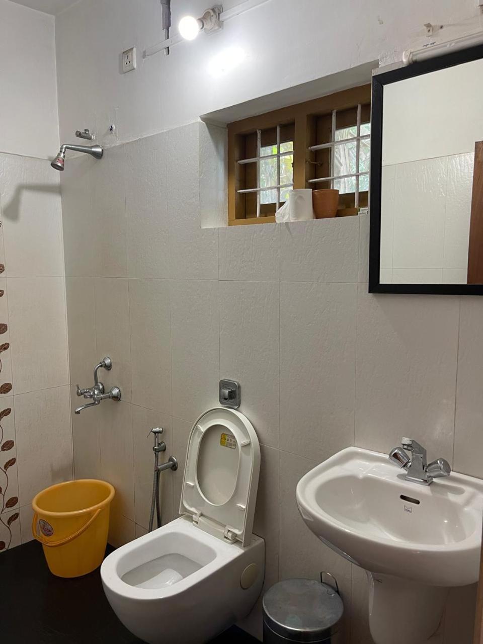 Ashtamudivillas Kollam Luaran gambar