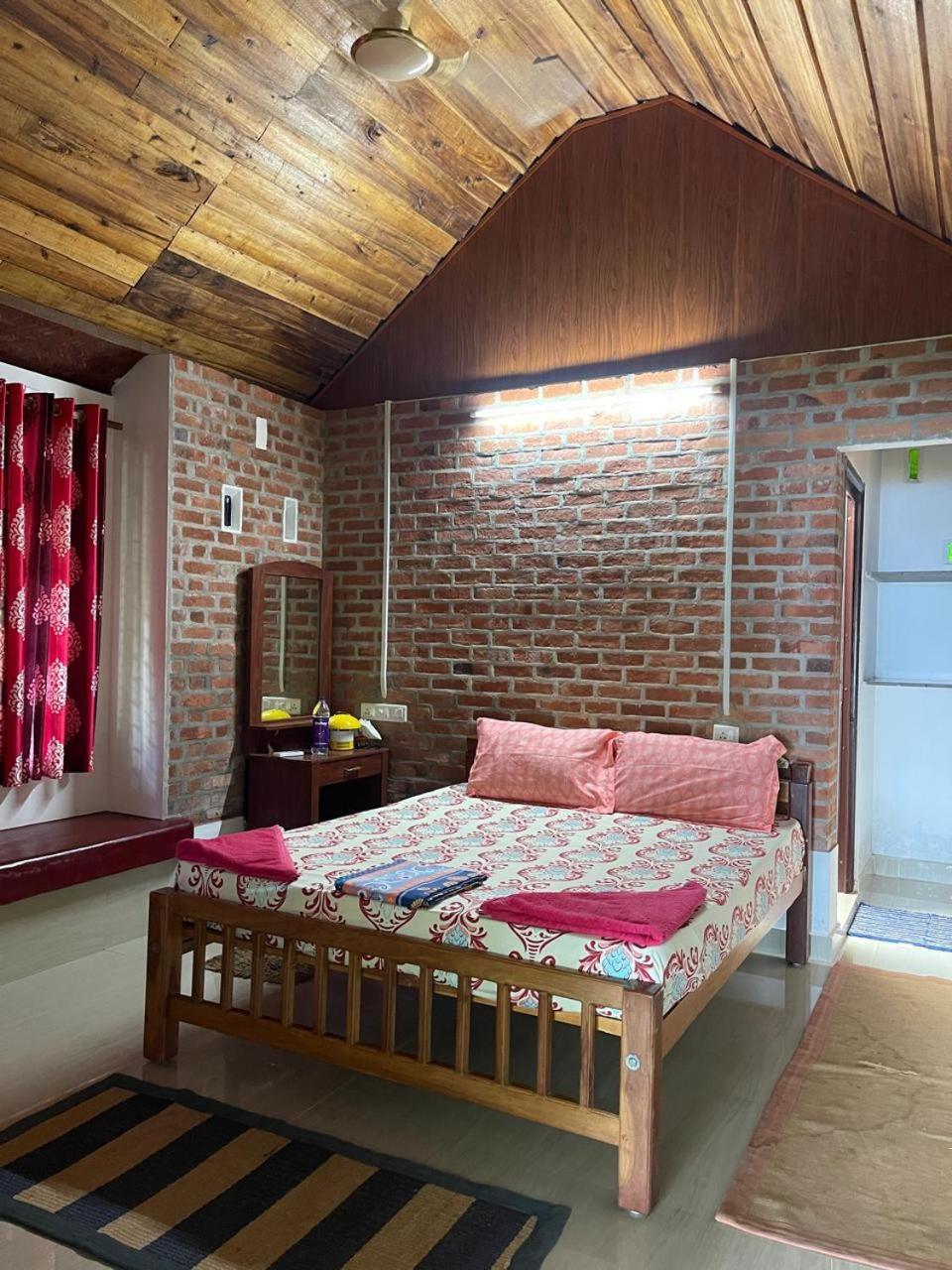 Ashtamudivillas Kollam Luaran gambar